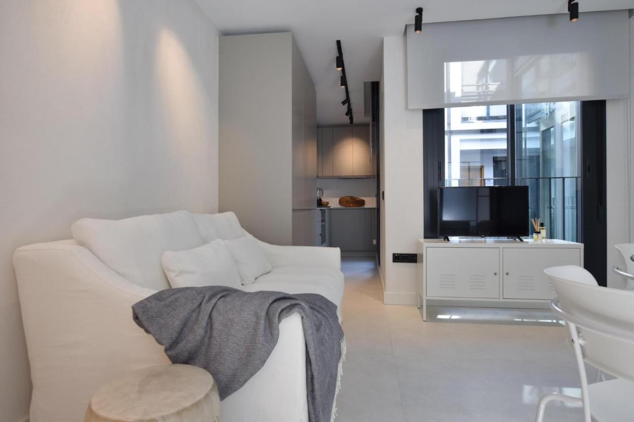 Apartamento Con Terraza Centro มาลากา ภายนอก รูปภาพ